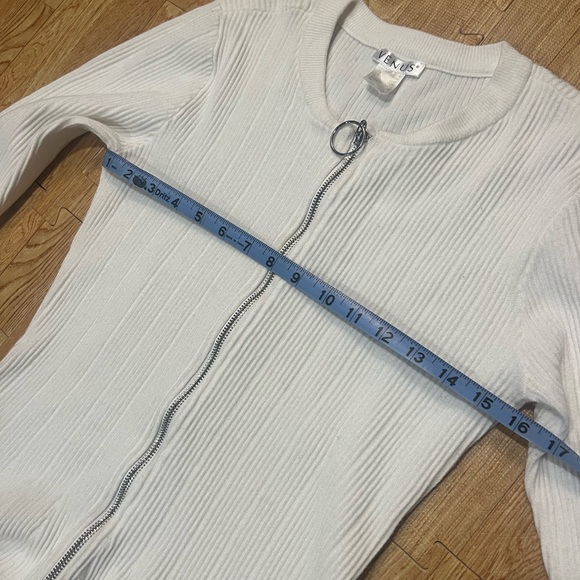 VENUS Ribbed Zip-Front Top / Peplum Sweater - Picture 7 of 7